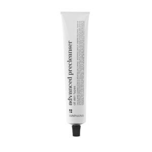 witte tube met zwarte letters (advanced precleanser)